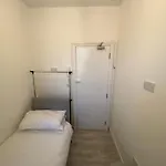 Small Single Room Walking Distance To Hove Station